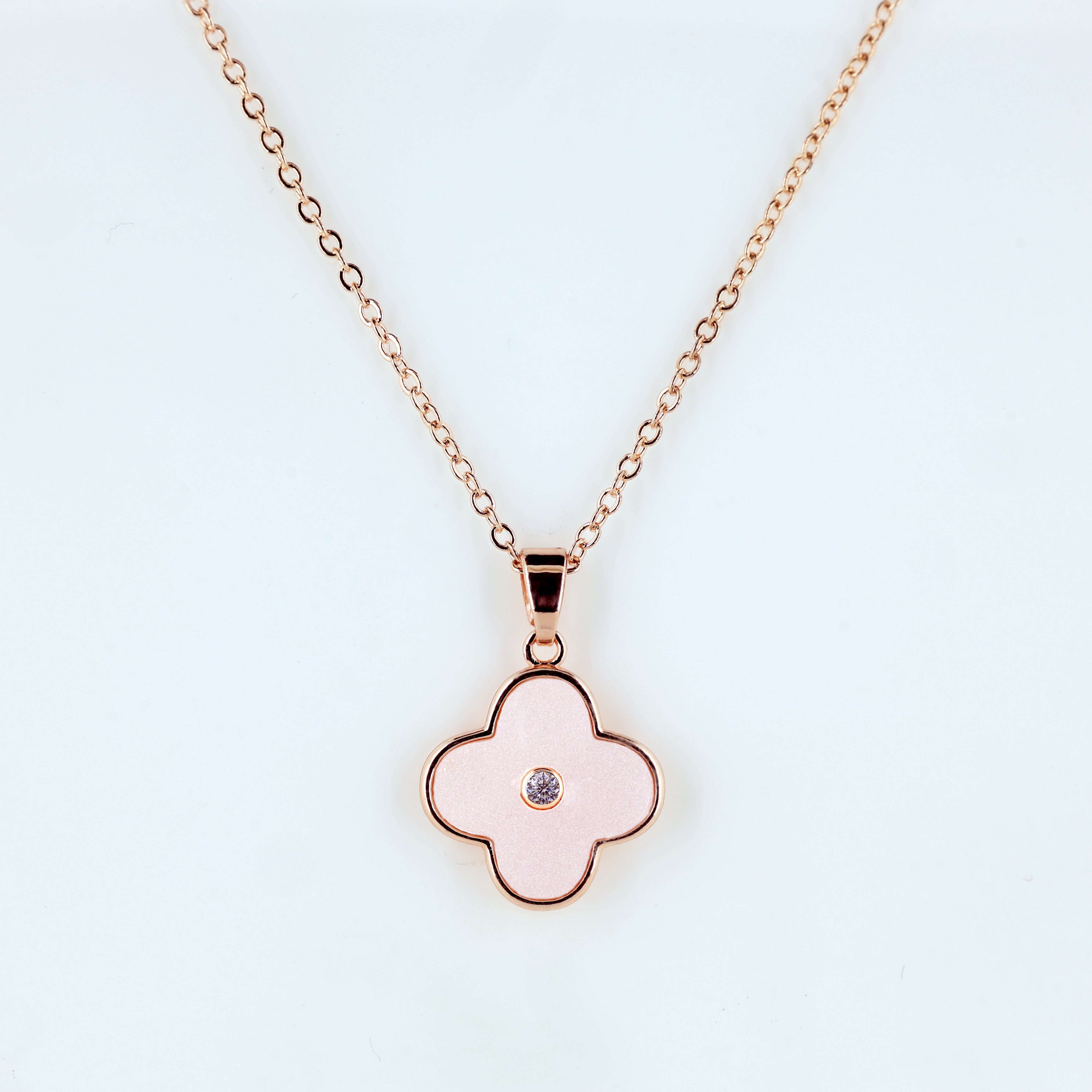 Stylish Rose Gold Plated Clover Pendant Necklace for Women