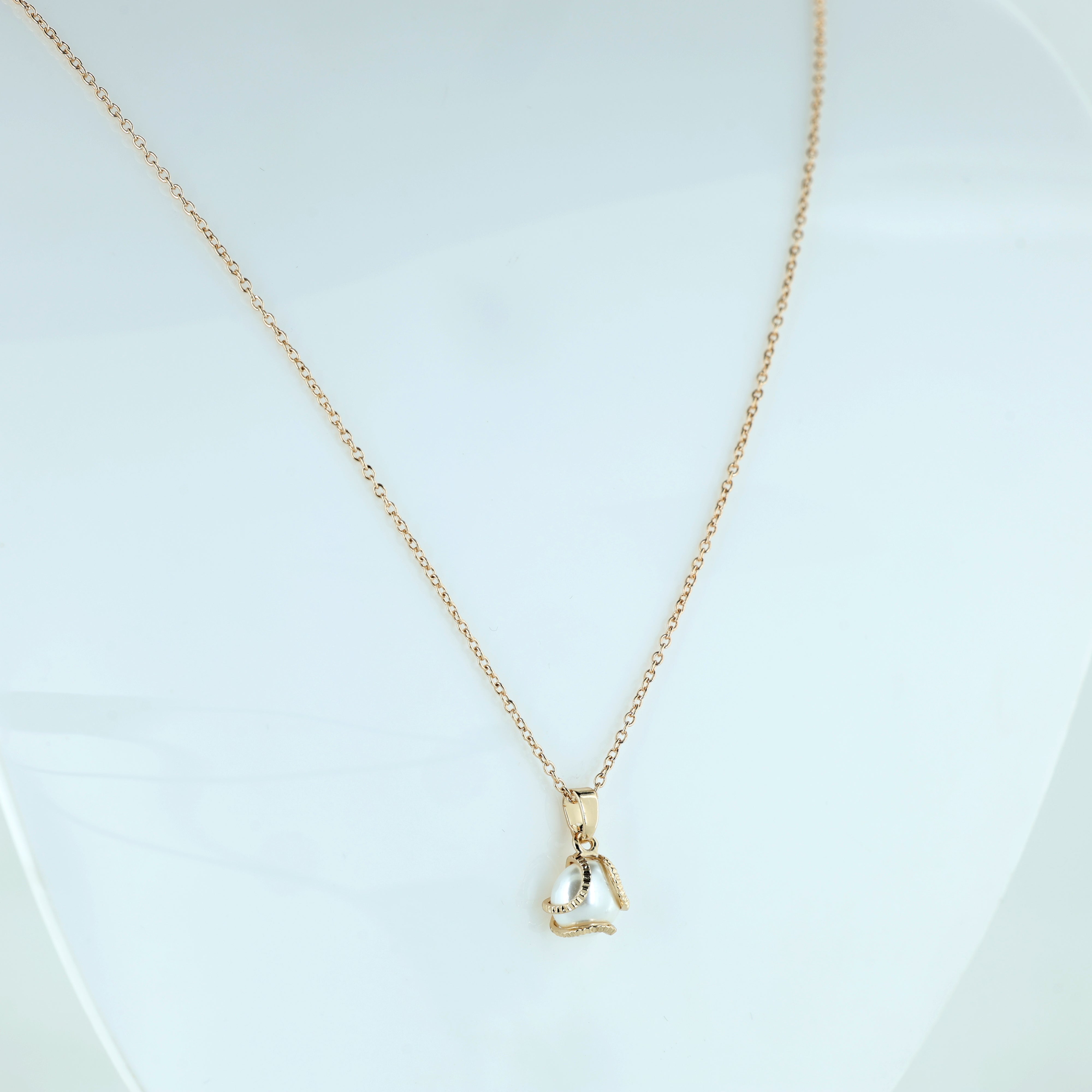 Minimalist Pearl Drop Pendant Chain for Women