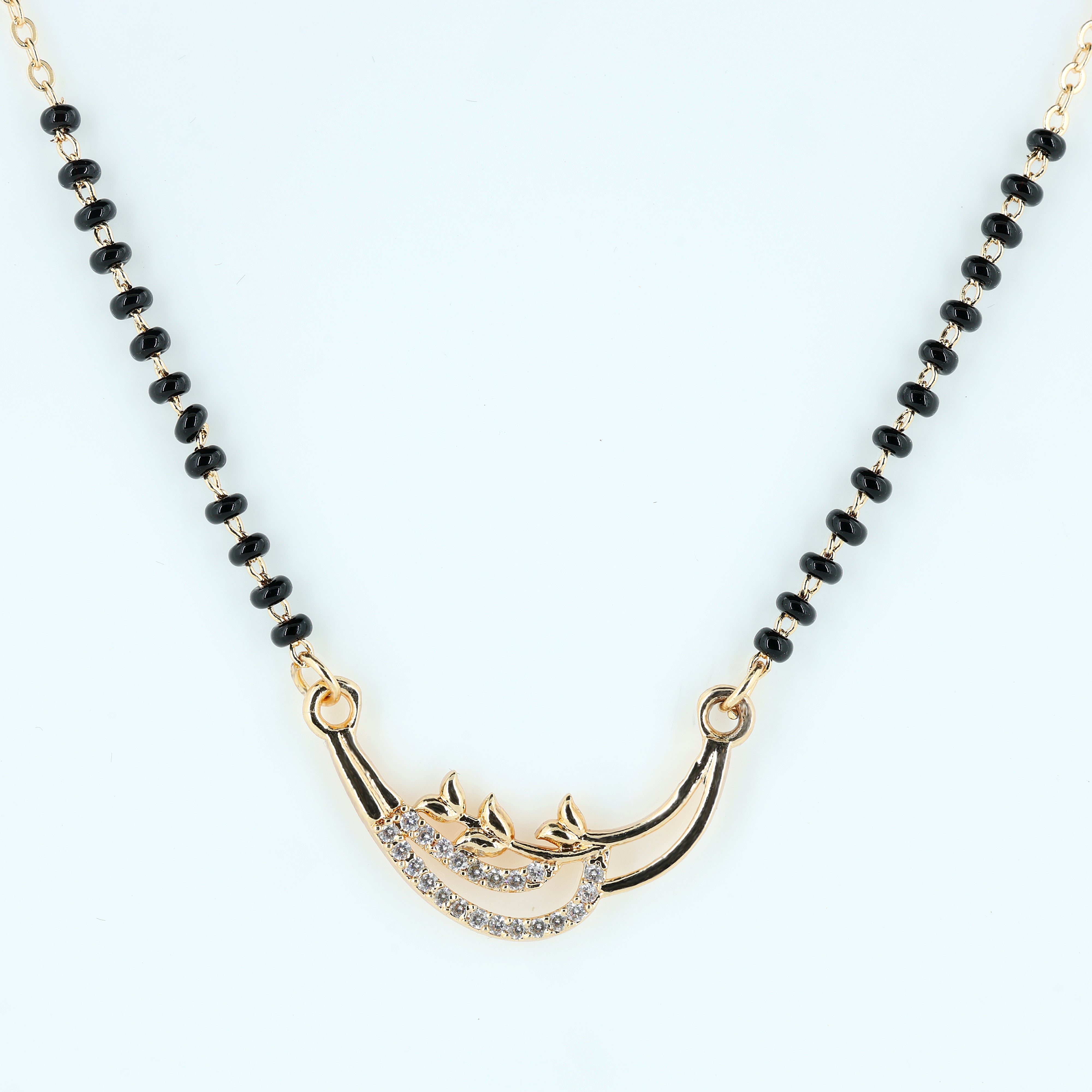 Minimalist Curved Leaf Mangalsutra