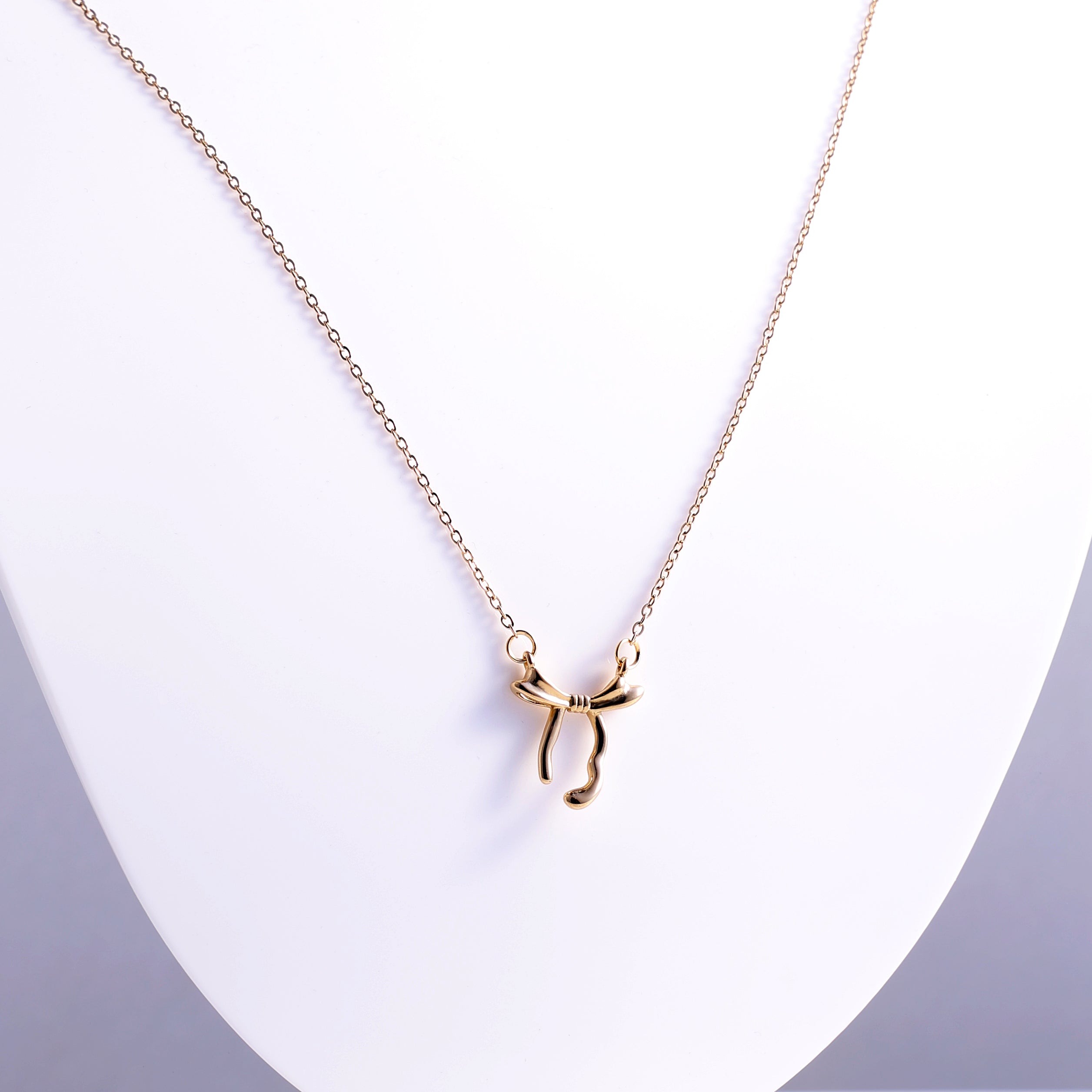 Charming Knotted Bow Necklace