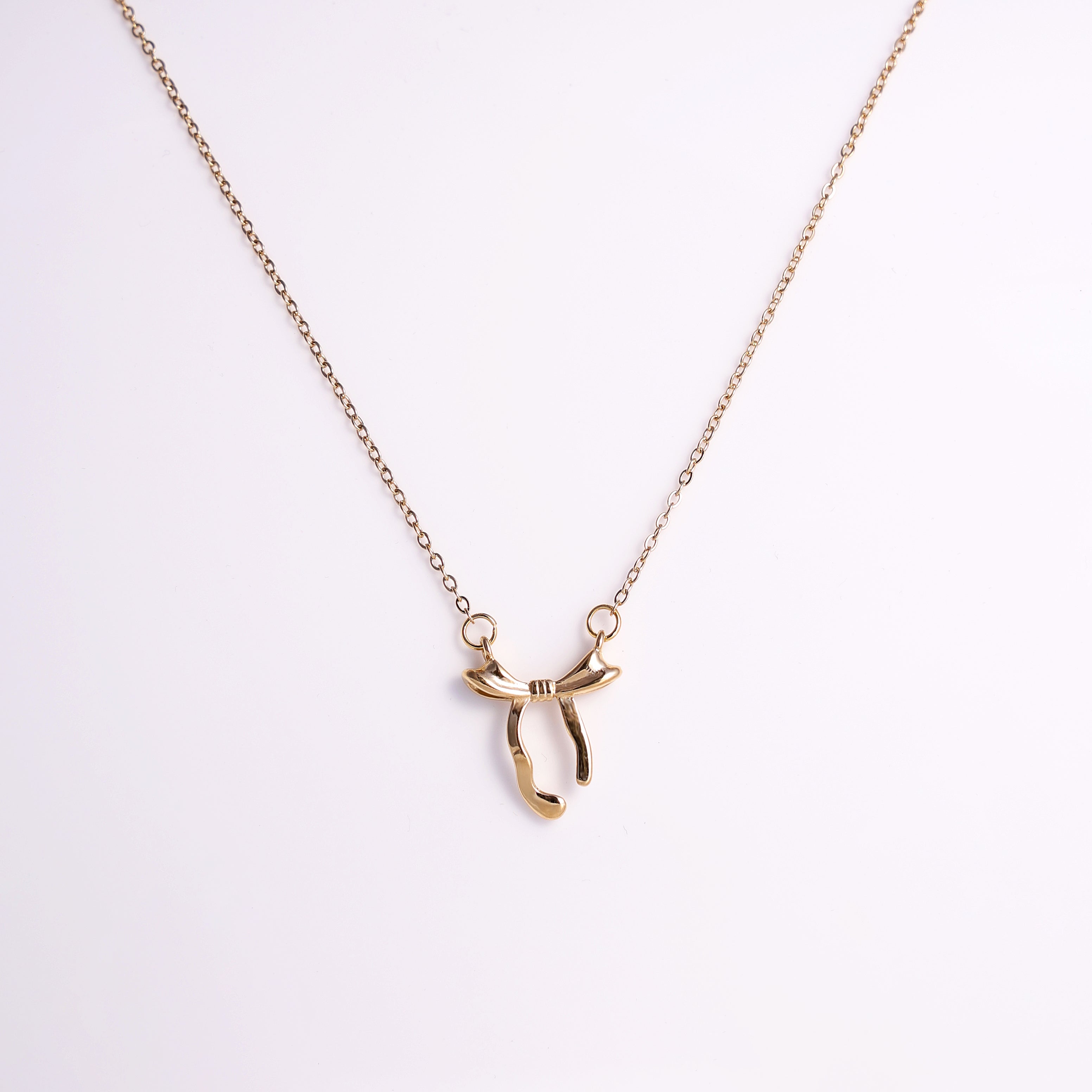 Charming Knotted Bow Necklace