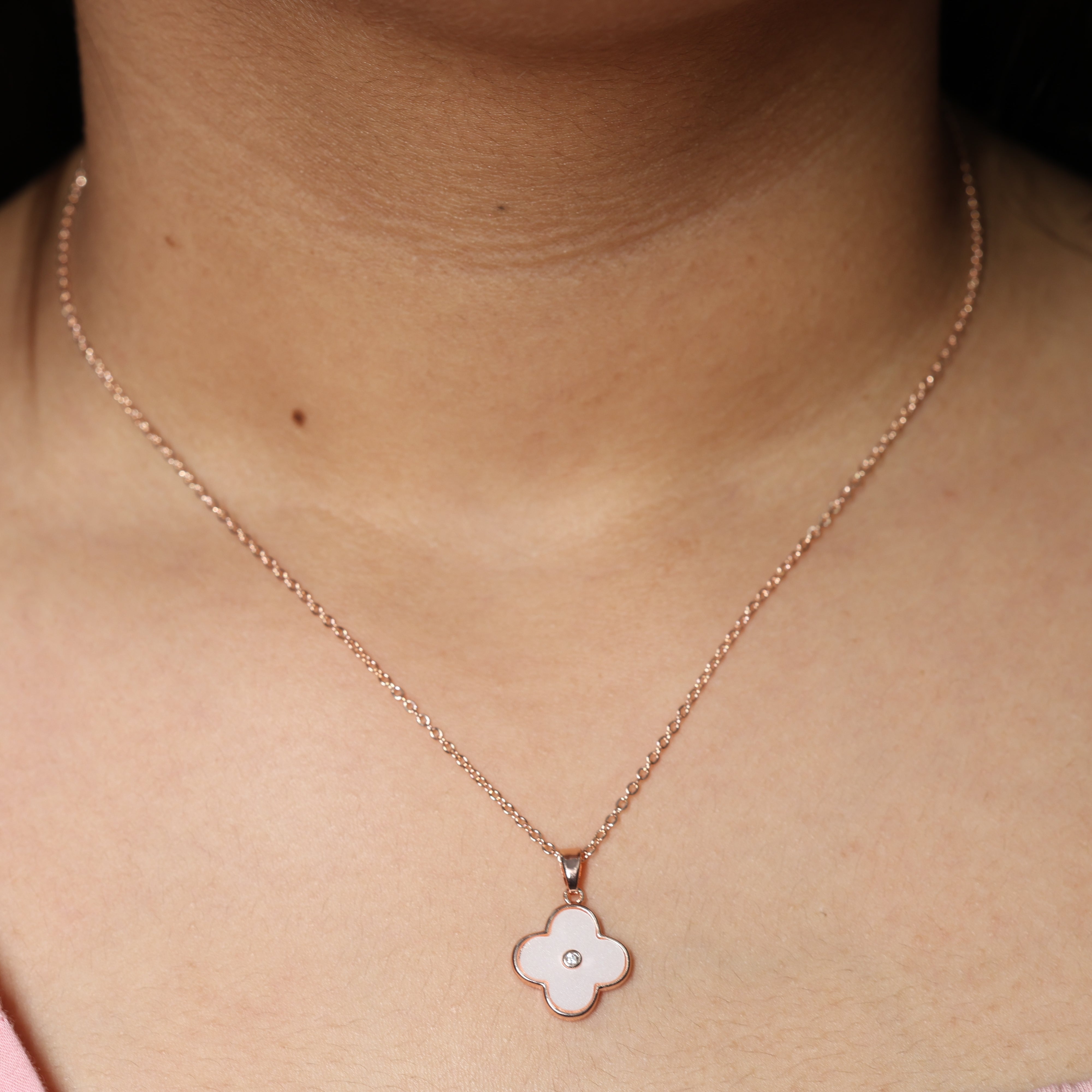 Stylish Rose Gold Plated Clover Pendant Necklace for Women