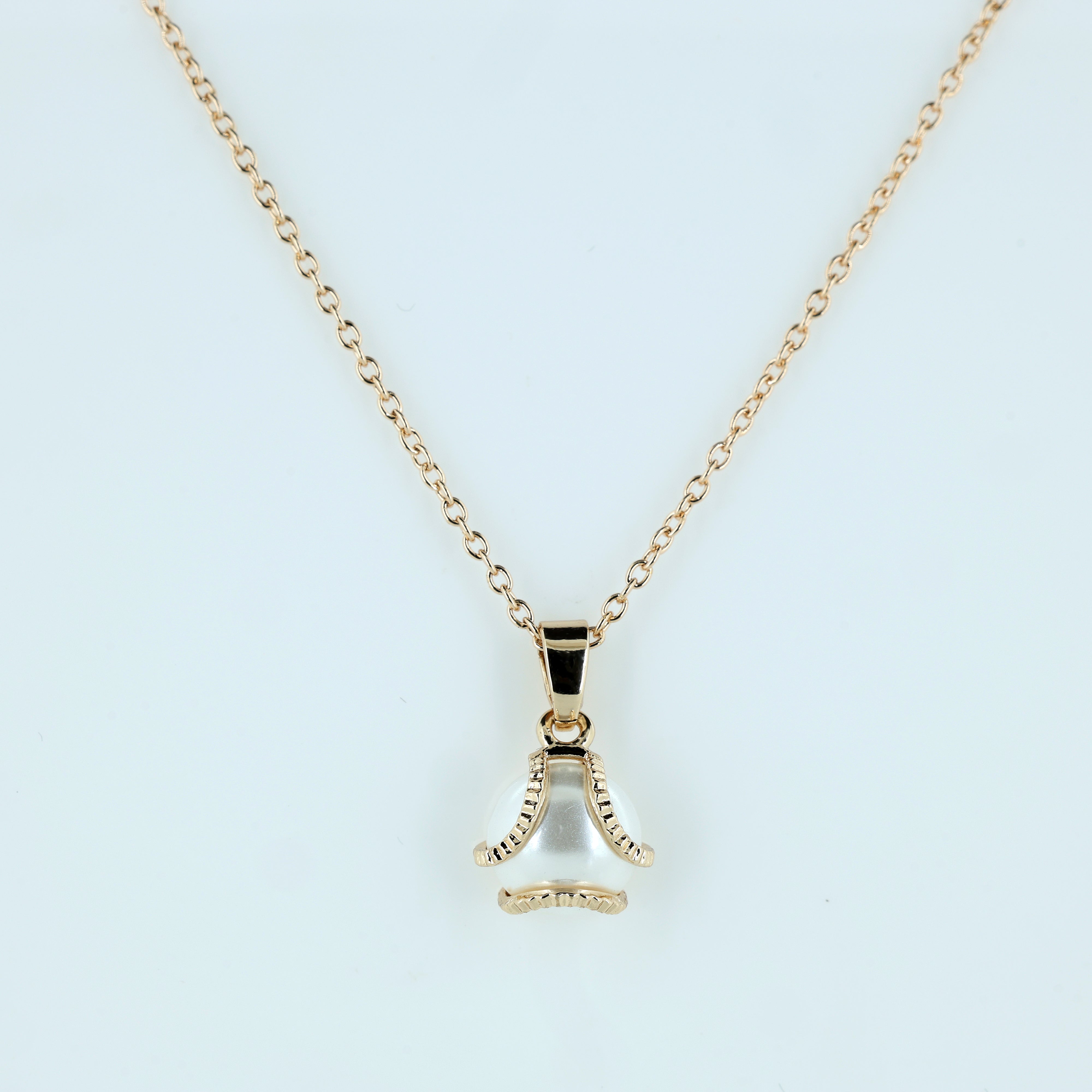Minimalist Pearl Drop Pendant Chain for Women