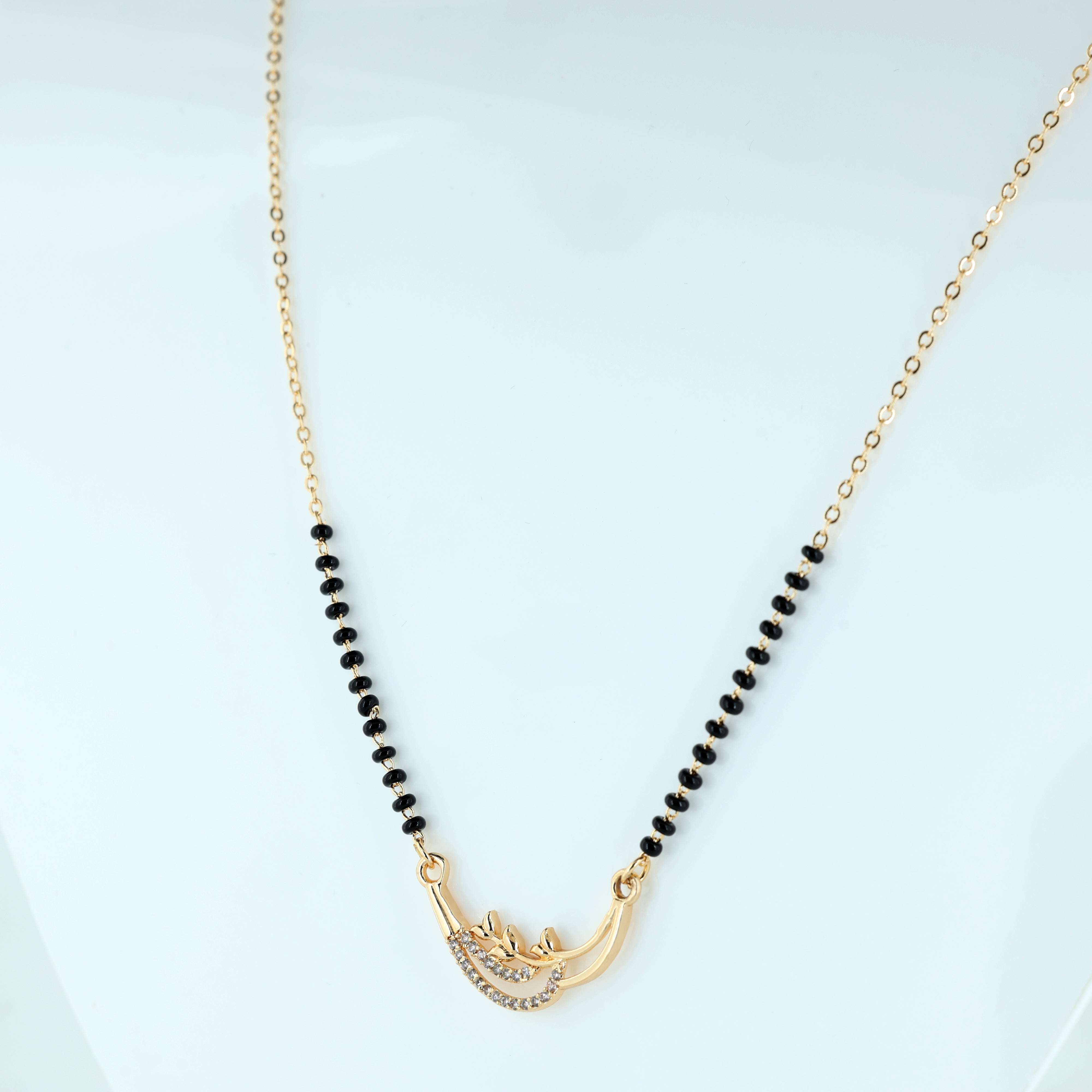 Minimalist Curved Leaf Mangalsutra
