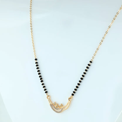Minimalist Curved Leaf Mangalsutra