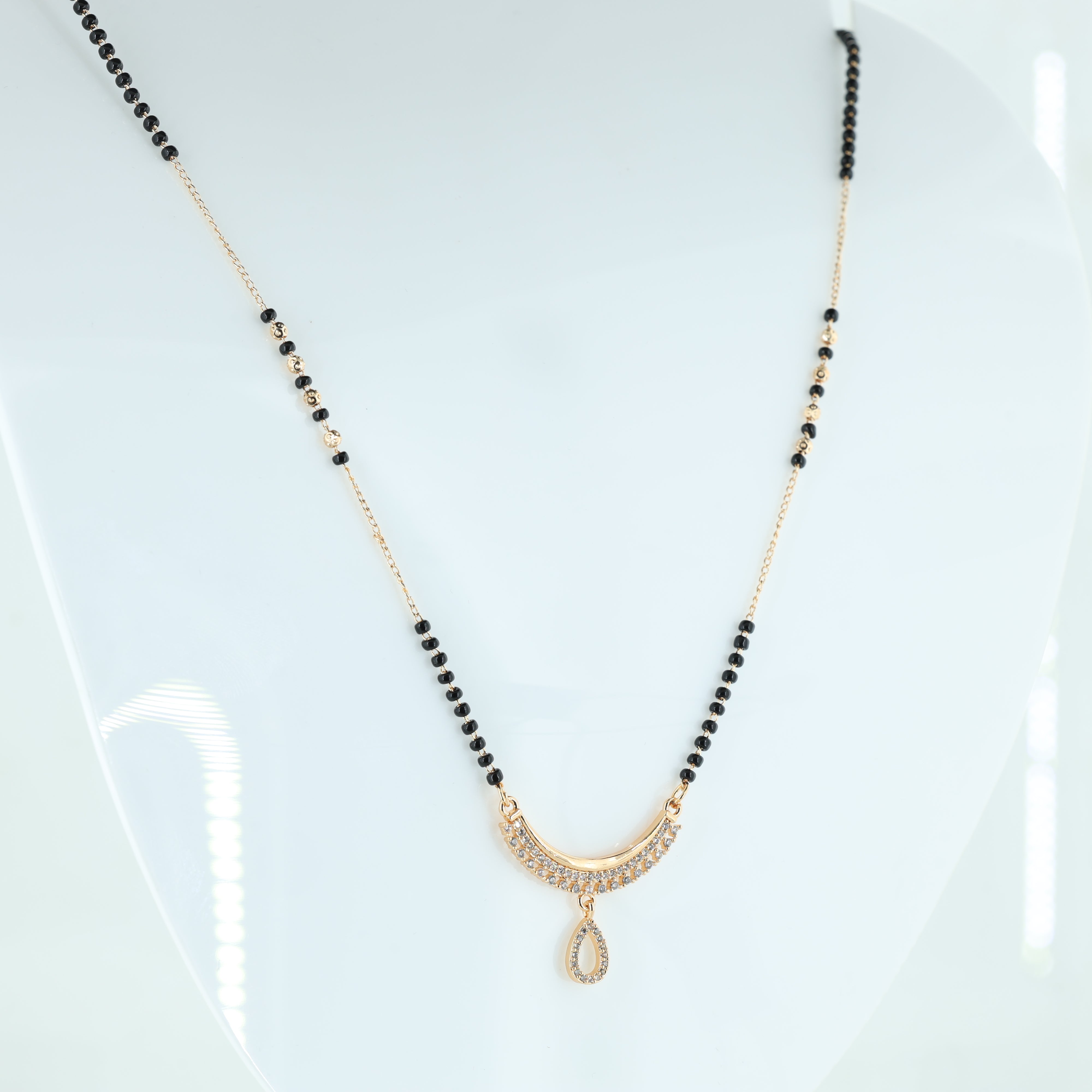 Graceful Crescent Teardrop Mangalsutra