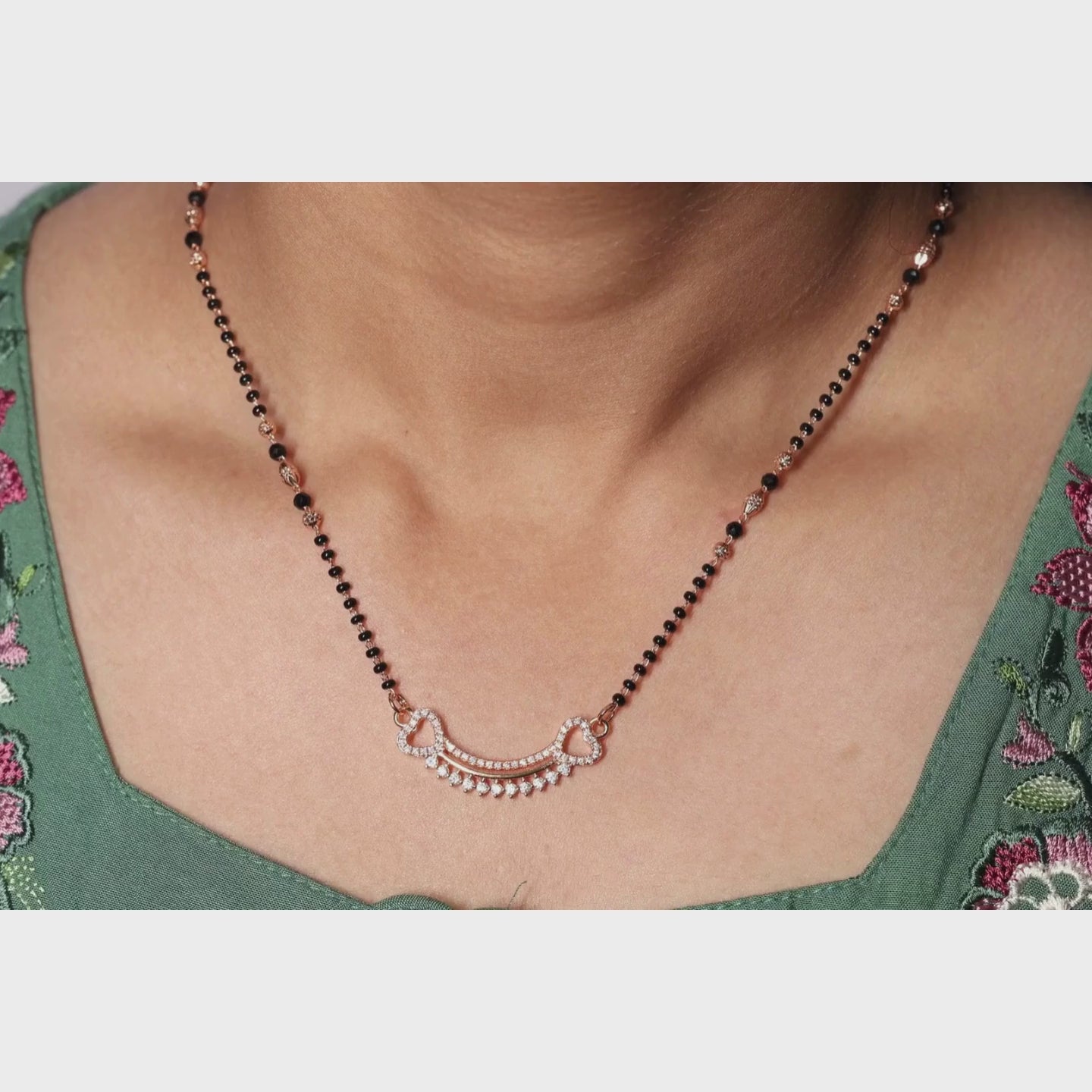 Load video: Enchanted Heart Crescent Mangalsutra