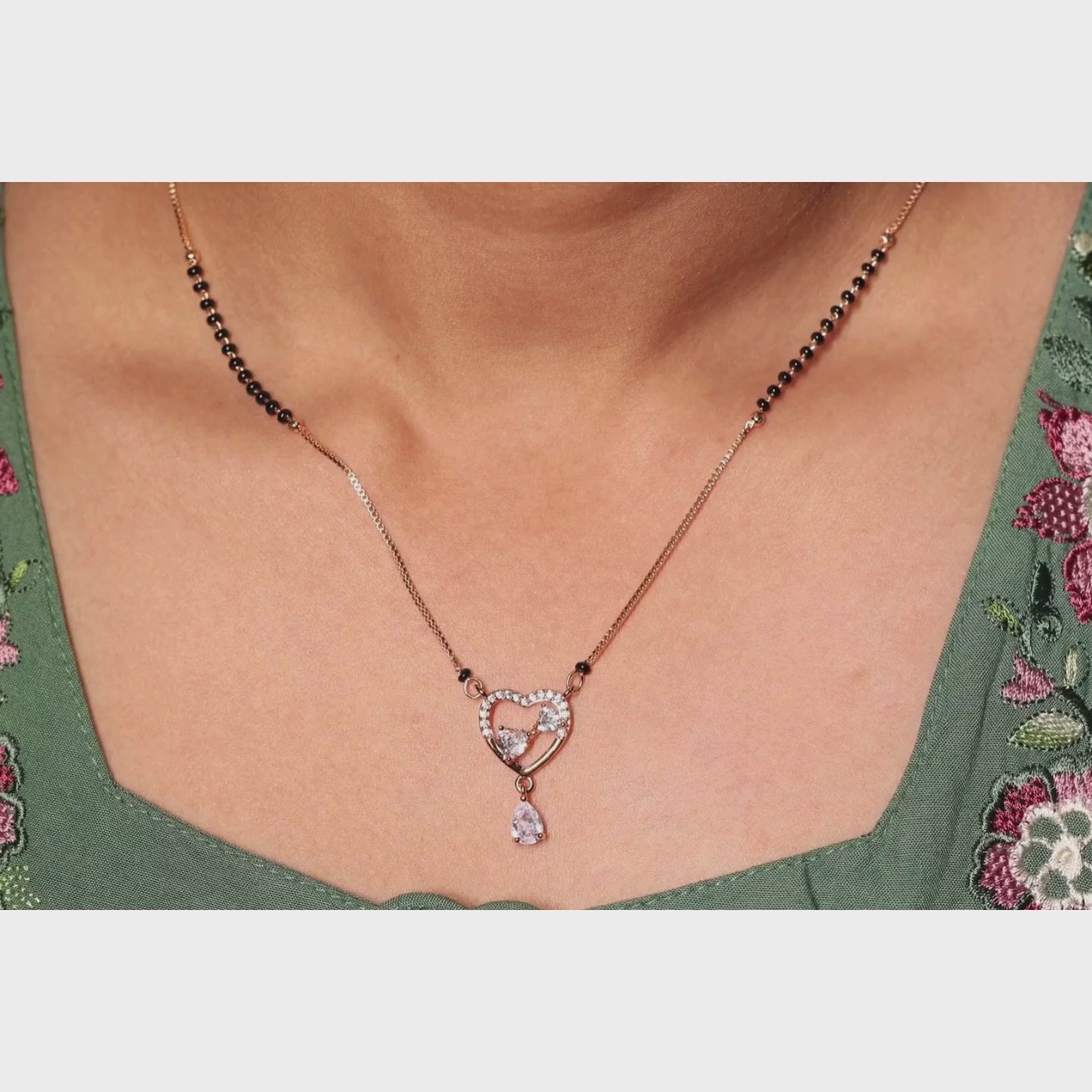 Load video: Eternal Love Heart Mangalsutra