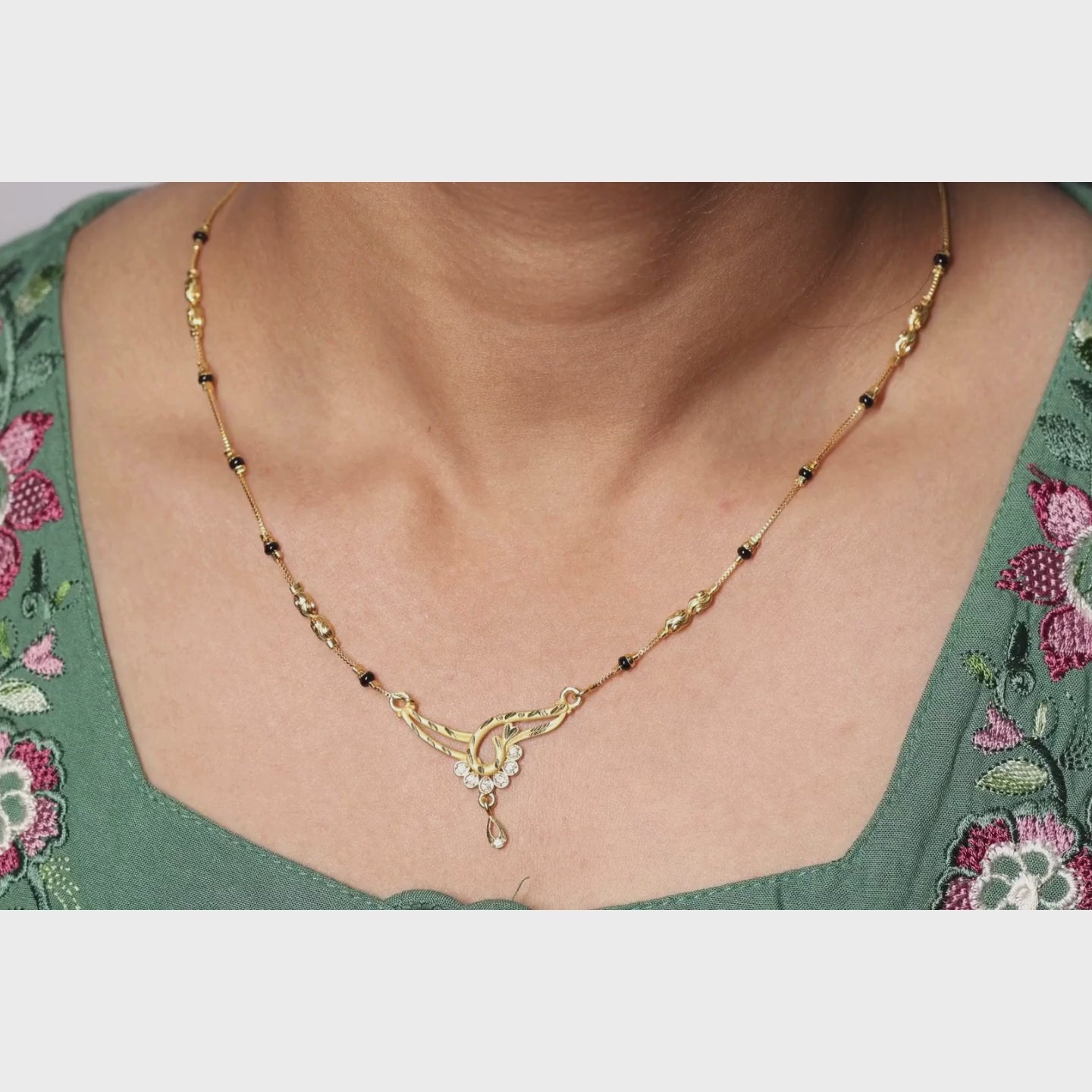 Floral Crest Mangalsutra