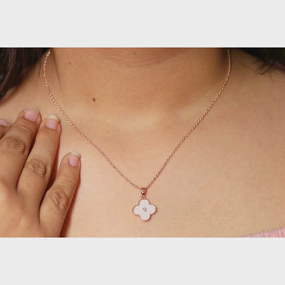 Stylish Rose Gold Plated Clover Pendant Necklace for Women