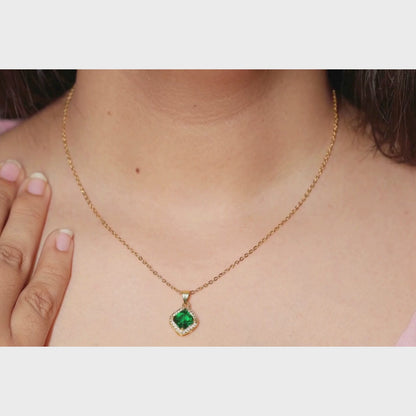 Luxury Emerald Green Crystal Pendant Necklace