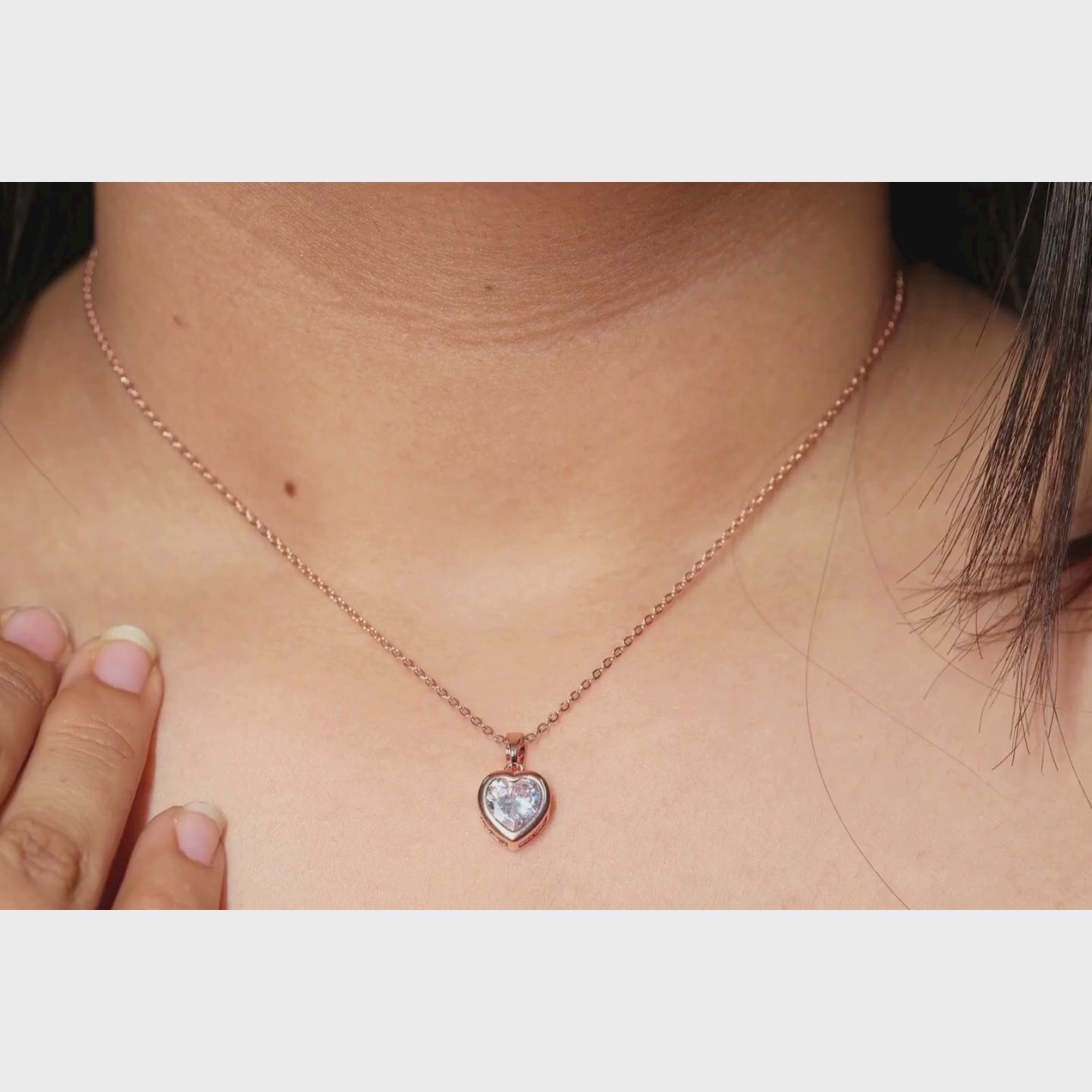 Load video: Everlasting Love Heart Pendant Necklace For Women